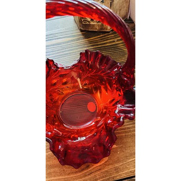 Vtg Fenton Amberina Red Ruffled 1983 Twisted Handle Ruffled Texture Leaf Pattern - Picture 6 of 9